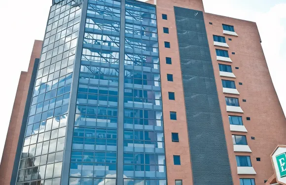 巴倫西亞希爾頓酒店大使館套房