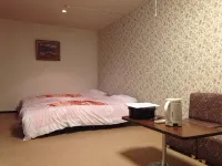 Biwako Rakuen Hotel Izutsu โรงแรมในโอทสึ