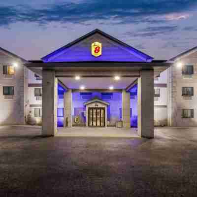 Super 8 by Wyndham Uniontown PA Hotel Exterior