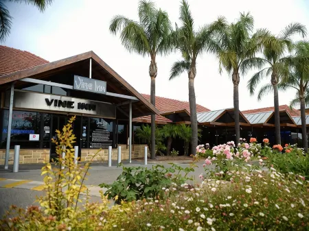 Vine Inn Barossa Отели в г. Мокулта