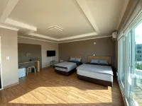 Yangyang Happy House Pension Hotels near Hajodaehaesuyokjang