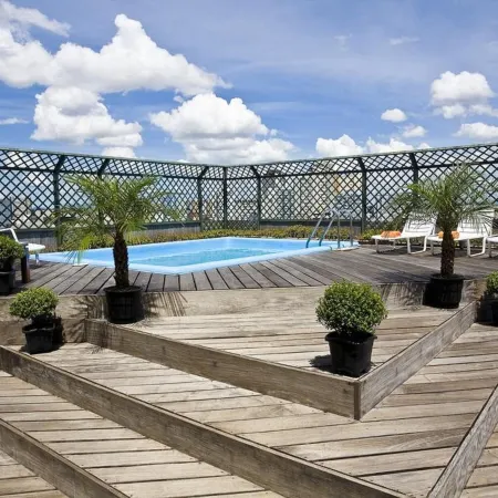 Alta Reggia Plaza Hotel