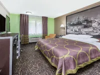 Super 8 by Wyndham Warrensburg Hotels in Warrensburg