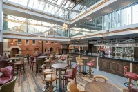 Keavan's Port Hotel , Dublin - bar
