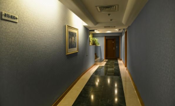 The Juffair Grand Hotel