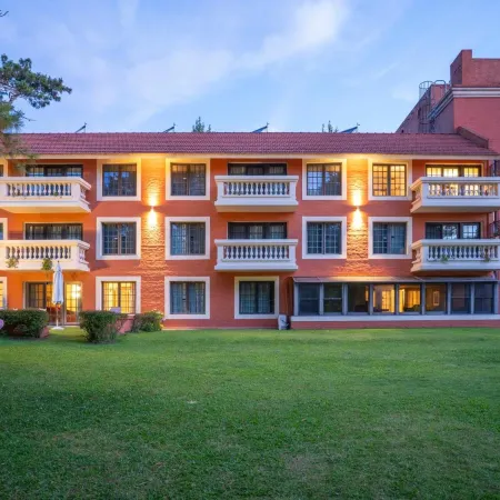 Barradas Parque Hotel & Spa Отели рядом с достопримечательностью «Пляж Манса»