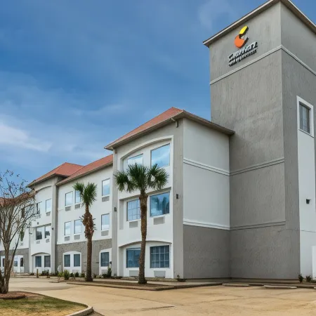 La Quinta Inn & Suites by Wyndham New Iberia