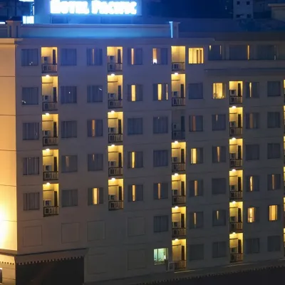 Hotel Pacific Balikpapan Отели рядом с достопримечательностью «Парк Бекапай»
