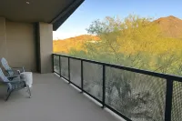 Modern Cave Creek Home 2 Min Walk to Town Center with Garage!