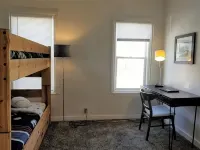 3-bedroom vacation home just a short walk to Lake Michigan