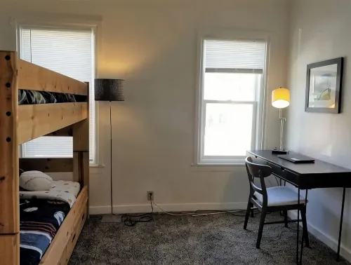 3-bedroom vacation home just a short walk to Lake Michigan