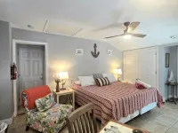 An Island Getaway at Palm Tree Villas