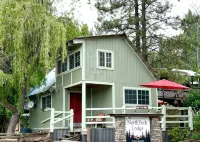 Clean cozy cabin within 1/2 mile of 2 lakes and 100’s of sq miles of wilderness.