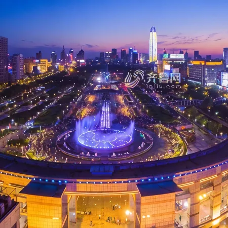 Grace Inn Hotel (Jinan Qianfo Mountain West Gate Quancheng Park Subway Station) Отели рядом с достопримечательностью «Цяньфошань»