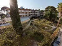 Danis Hotel