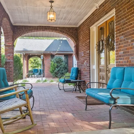 Spacious Historic Manor with Chef's Kitchen • Horse-Friendly
