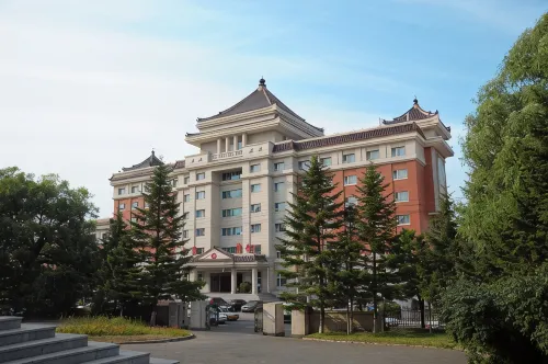 長春新民ホテル