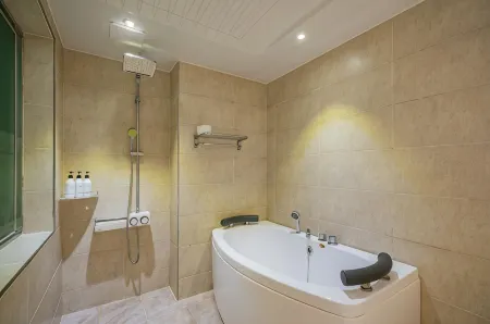 A-One Hotel