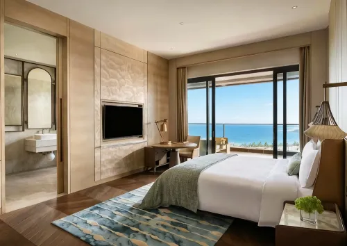Dalian Crown Platinum Sunrise Scenic Hotel (Jinshitan Resort Jinshitan Happy Coast)