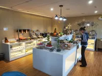 Beiman Hotel (Wuzhou Wanhui Plaza, yingshang High-speed Railway Station) - breakfast