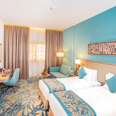 Mena Plaza Hotel Albarsha at the Mall Отели рядом с достопримечательностью «Офис компании Nestlé в ОАЭ»