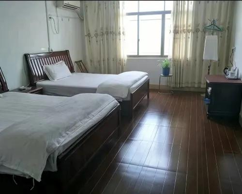 Xingan Zhanqian Hotel โรงแรมในซินก้าน