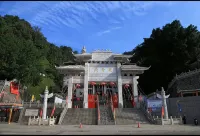 Echarm Hotel (WuZhou QinLouChen WangCheng Plaza) - Mountain view
