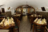 Moselland Hotel im Enderttal Zum Onkel Willi - breakfast
