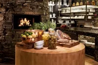 Four Seasons Hotel Sydney - breakfast