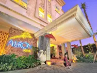 Alron Hotel Kuta Powered by Archipelago Hoteles cerca de Puerto de Benoa