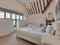 Bliss @ Pickwell Manor - amazing apartment in this manor house with hot tub クロイドのホテル