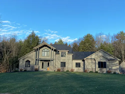 Large 4 Br w Htd Saltwater Pool and Hot Tub. 15 Mins to Saratoga City and Track - Homestays