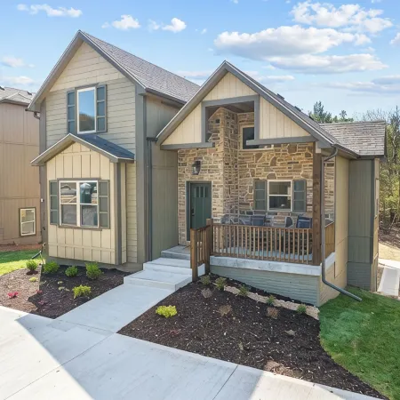 Huge Private Heated Swim Spa • Game Room • 7Br/7Baentire Home  Work Space,