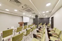 Megapolis Naberezhnaya Hotel