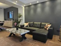 Beautiful house in the Louvre Bollaert district Hotels in Lens