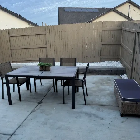 Charming super clean 1-bedroom house with WiFi heat and AC in tranquil Roseville