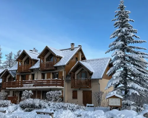 Charming duplex 4 to 6 persons Risoul 1850 Hotels in Risoul