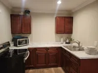 Mardi Gras Visitors Are Welcome! 3 Bedrms / 4 Beds. 1.5 Ba. Spacious - บังกะโล