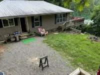 Colorful lakeside home with beautiful views and dock access - Wifi