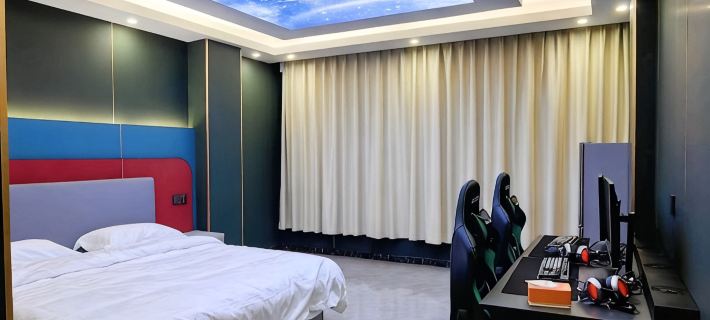Zibai E-sports Hotel Hotels in Lankao