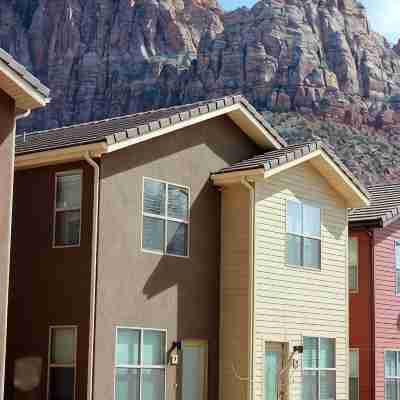 Townhome 4 in Springdale, at Zion National Park Hotel Exterior