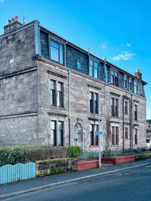 Swan Cove Gourock 1 Bedroom Apartment With Stunning sea Views Hotels in 