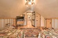 Luxury Riverfront Lodge Fishing, Hot Tub & White River Access and Ozark Views”