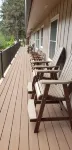 Trout Farm ponds, wildlife corridor on creek and river - a perfect getaway - balcony