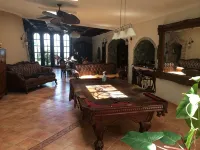 2 bedroom apartment in mountain top villa with pool.. - Wifi