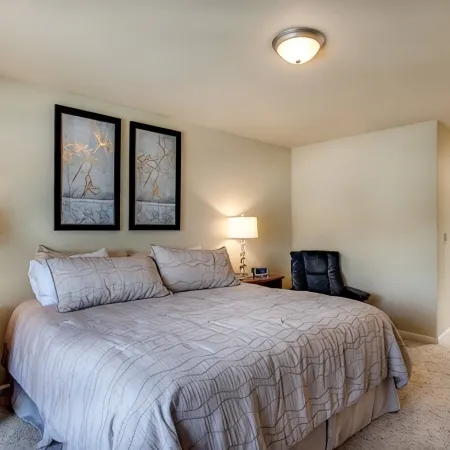 Lake Chelan Waterfront Resort Home- Pool, Boat -STR-0290