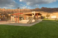 Desert Solitude Rim Vista 5A3 - อ่างจากุชชี่
