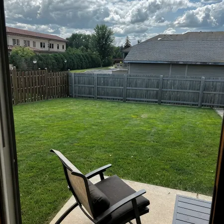 3 miles from EAA! Beautiful Oshkosh Duplex: The Westhaven