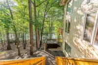 Luxury Lakefront, Family Retreat, Hot Tub, Kayaks, Canoe, Game Room, Sleeps 10 - Homestays