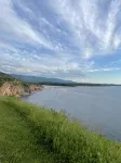 Cozy cottage w/sunset views + quick walk to a private beach (dog friendly - 4-Star